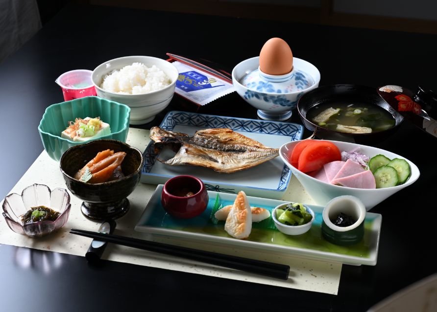 朝食